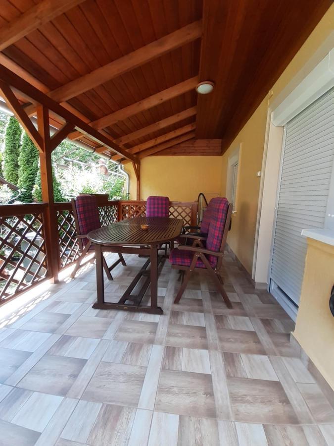 Pakasz Nyaralohaz Villa Tiszafured Exterior photo